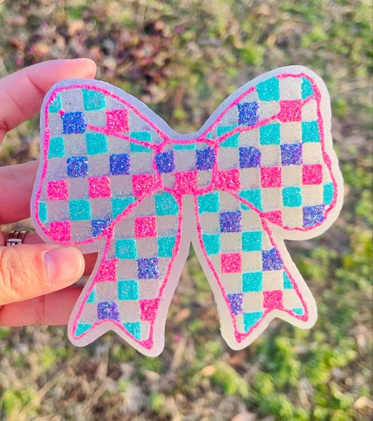 Checkered bow